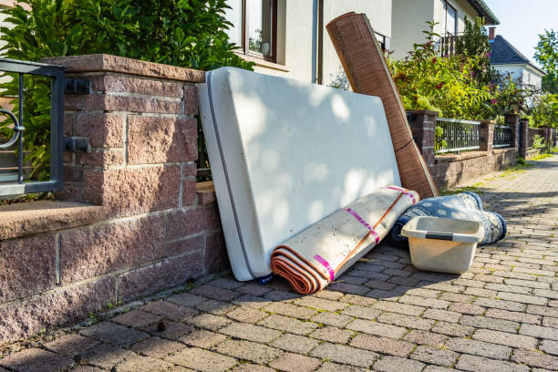 Best Yard Waste Removal  in Smithers, WV